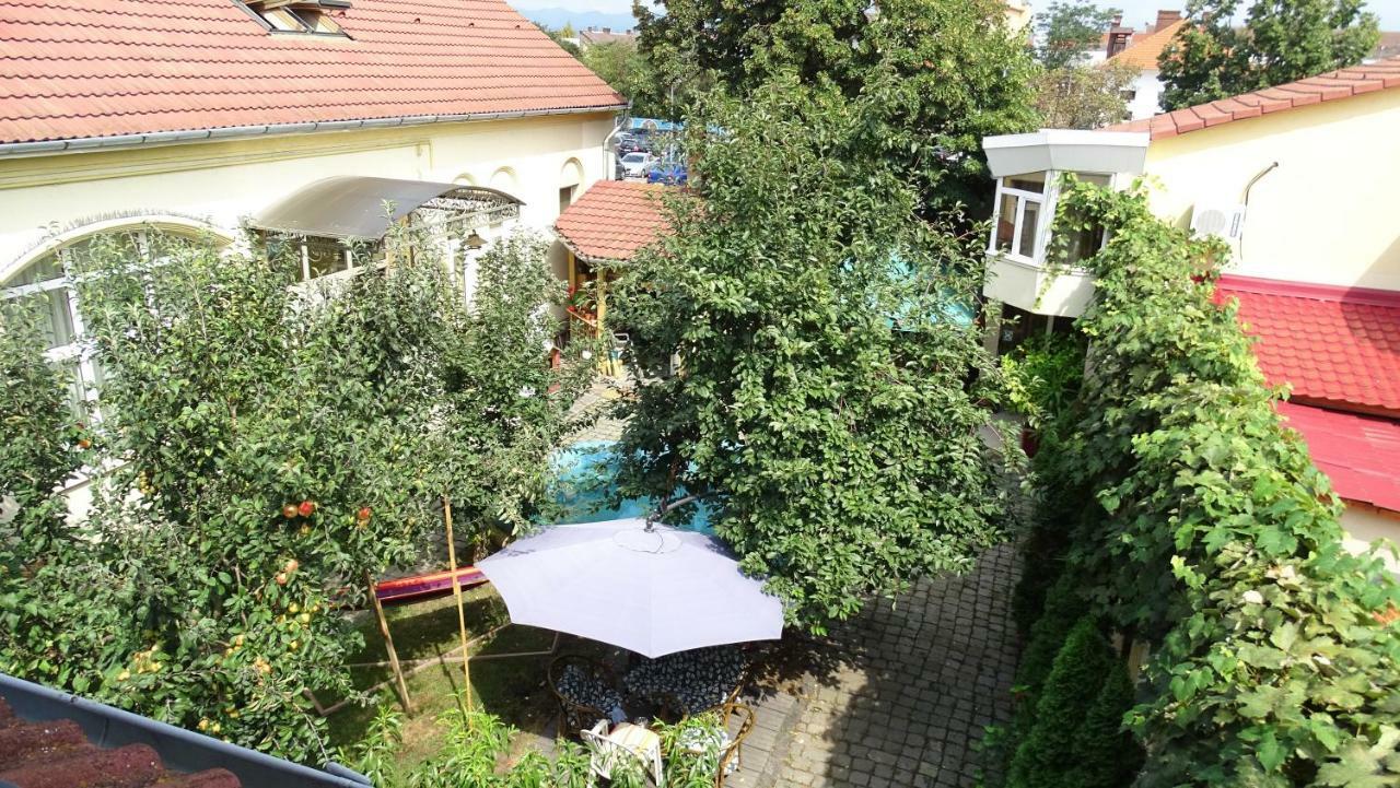 Casa Elysee Ξενοδοχείο Ντέβα Εξωτερικό φωτογραφία